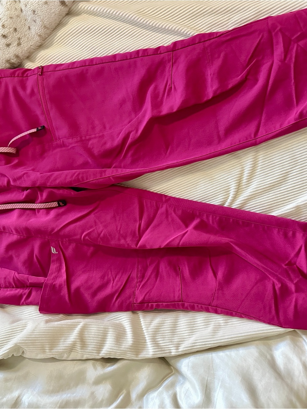 Fabletics Hibiscus High Rise On-Call Scrub Joggers - Picture 7 of 16